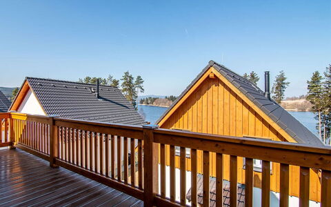 Lakeside Village 28 (+ Sauna): Himmel, Vindue, Bygning, Træ, Træ, Hus, Bejdse, Sidespor, Sommerhus