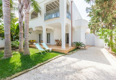 Villetta Ferreri: Ejendom, Hjem, Bygning, Hus, Ejendom, Boligområde, Estate, Arkitektur, Lejlighed, Facade