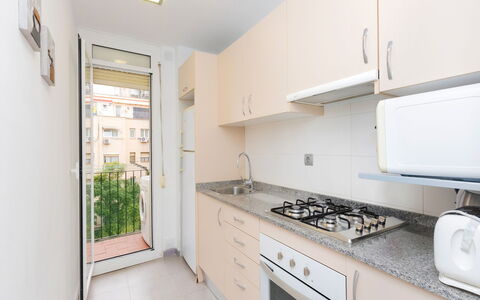 Gracia: Providencia: Ejendom, Værelse, Køkken, Bygning, Ejendom, Møbel, Hus, Indretning, Cabinetry, Countertop