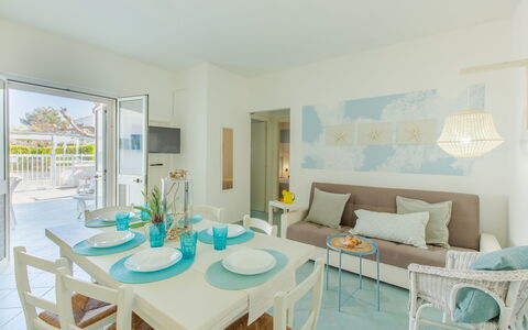 Casa Rosa: Værelse, Ejendom, Møbel, Indretning, Stue, Turquoise, Bord, Kaffebord, Bygning, Azure