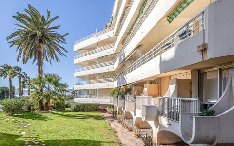 Le Mexico: Bygning, Ejendom, Hus, Arkitektur, Lejlighed, Ejendom, Ejerlejlighed, Boligområde, Hjem, Udvej