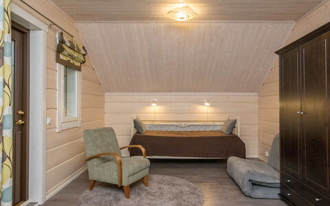 Villa Puronotko: Møbel, Stol, Udendørs Møbler, Bord, Træ, Udendørs Bord, Køkken & Spisebord, Skygge, Have, Paraply
