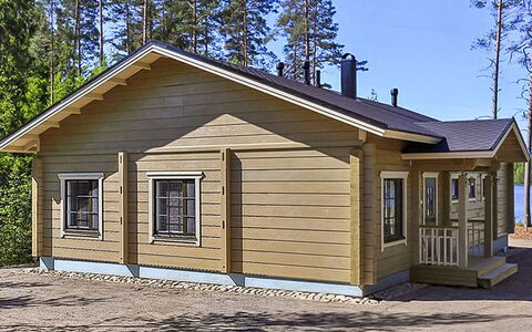 Villa Mari: Træ, Gulvbelægning, Etage, Møbel, Trægulve, Indretning, Køjeseng, Værelse, Bejdse, Hårdttræ