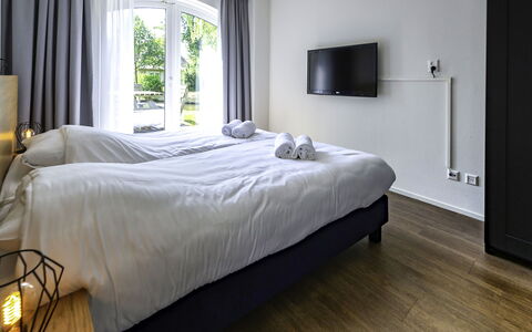 Citta Romana: Ejendom, Møbel, Komfort, Bygning, Træ, Indretning, Textile, Bed Frame, Arkitektur, Gulvbelægning