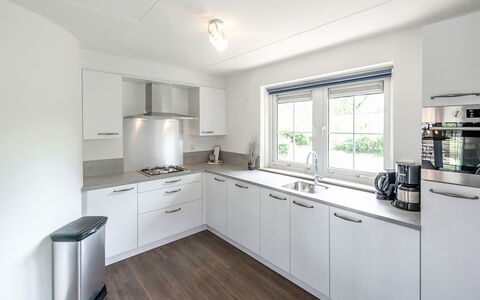 Citta Romana: Værelse, Ejendom, Køkken, Møbel, Countertop, Cabinetry, Bygning, Indretning, Ejendom, Etage