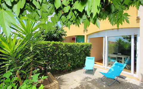 Cap D'Agde 897: Ejendom, Grøn, Vegetationen, Hus, Ejendom, Bygning, Hjem, Botanik, Backyard, Sommerhus