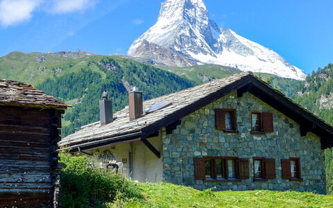 Zermatt 79: Himmel, Bjerg, Bygning, Plante, Sky, Natur, Naturlige Landskab, Vindue, Highland, Hus