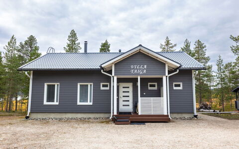 Villa Taiga: Møbel, Stol, Udendørs Møbler, Bord, Træ, Udendørs Bord, Køkken & Spisebord, Skygge, Have, Paraply