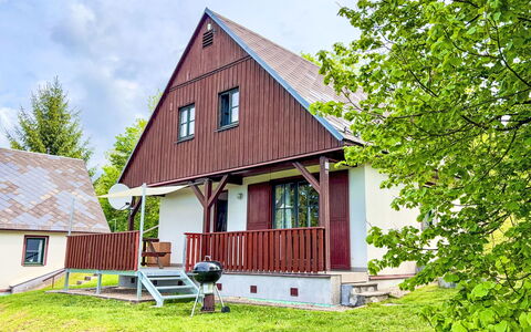 Holiday Hill 32: Hus, Sommerhus, Hjem, Landdistrikt, Lawn, Stuehus, Have, Gård, Landscaping, Estate