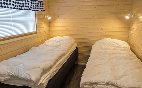 Venuskukkula: Træ, Etage, Gulvbelægning, Indretning, Soveværelse, Loft, Værelse, Møbel, Seng, Bed Frame
