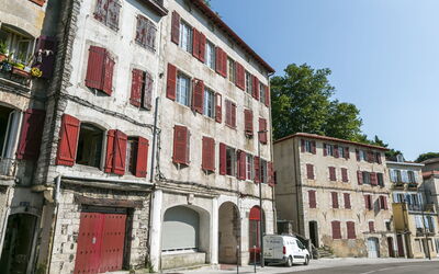 Maubec