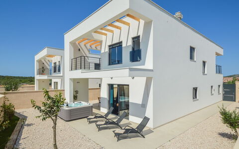 Prova 1: Ejendom, Hus, Hjem, Bygning, Ejendom, Arkitektur, Facade, Villa, Estate, Boligområde