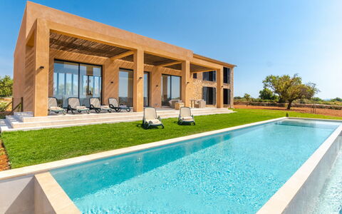 Can Navarro: Ejendom, Bygning, Svømmepøl, Hus, Ejendom, Hjem, Arkitektur, Villa, Estate, Reflekterende Pool