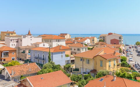 Etoile de Mer: Boligområde, Tag, Kvarter, Stad, Ejendom, Menneskelig Bosættelse, Forstad, Landsby, Byområde, Hus