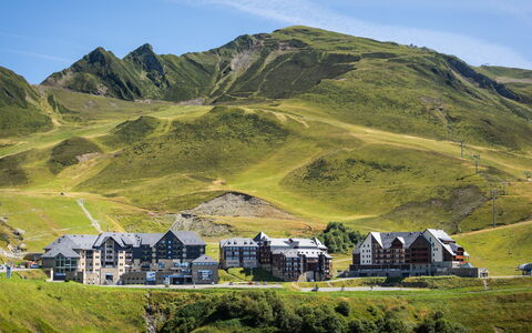 Peyragudes 651: Himmel, Bjerg, Sky, Naturlige Landskab, Natur, Land Lot, Hældning, Hus, Highland, Terræn