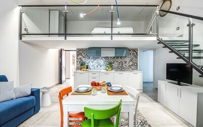 Loft in Sorrento: loft-in-sorrento-apartment-living-room