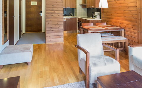 Ylläs Chalets 2207: Møbel, Stol, Udendørs Møbler, Bord, Træ, Udendørs Bord, Køkken & Spisebord, Skygge, Have, Paraply