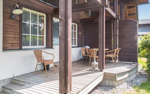 Fore Camp: Træ, Gulvbelægning, Etage, Møbel, Trægulve, Indretning, Køjeseng, Værelse, Bejdse, Hårdttræ