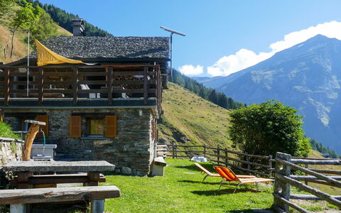 Rustico Catcüc: Bjerg, Bjergrige Landskabsformer, Bjergkæde, Naturlige Landskab, Alps, Ødemark, Hill Station, Hus, Bygning, Fritid