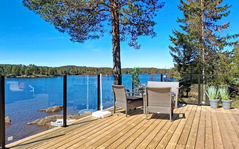 Ogge: Træ, Trægulve, Hårdttræ, Dæk, Planke, Eco Hotel, Udendørs Møbler, Skygge, Svømmepøl, Boardwalk