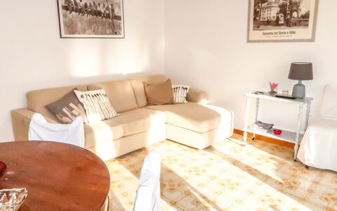 Casa Nicoló: Møbel, Værelse, Stue, Ejendom, Indretning, Etage, Væg, Soveværelse, Bord, Couch