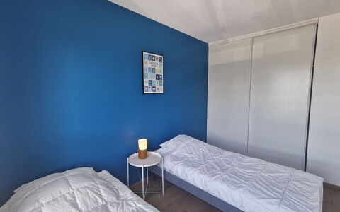 Le Clos Fontaine: Ejendom, Møbel, Komfort, Azure, Træ, Belysning, Indretning, Etage, Væg