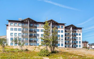 Nordic Chalet 9503