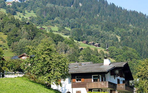 Wohnung Nr.2: Himmel, Plante, Bjerg, Plantesamfund, Økoregion, Grøn, Naturligt Miljø, Naturlige Landskab, Hældning, Bygning