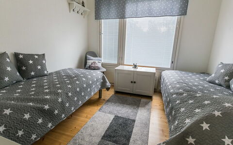 Salmiranta: Møbel, Stol, Udendørs Møbler, Bord, Træ, Udendørs Bord, Køkken & Spisebord, Skygge, Have, Paraply