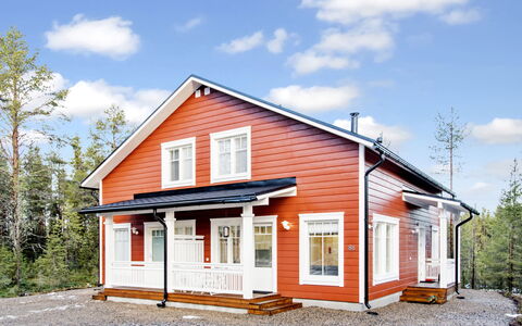 Villa Karren: Træ, Hus, Hjem, Sommerhus, Sidespor, Dør, Tag, Veranda, Skydevindue, Maling