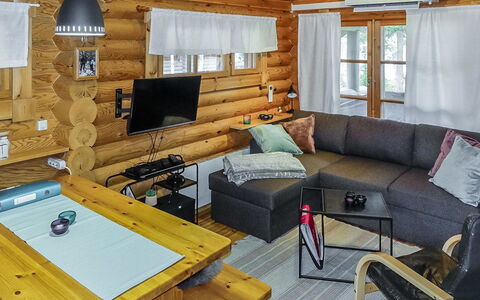 Lomaväinö 13: Altan, Lejlighed, Skygge, Glas, Ejerlejlighed, Gelænder, Veranda, Dagslys, Dæk, Udendørs Møbler
