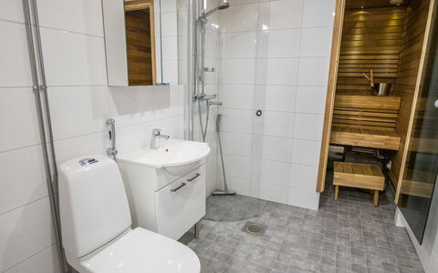 Ylälänsi 3 As 2: Gulvbelægning, Etage, Sanitærarmatur, Træ, Badeværelse, Toilet, Indretning, Vvs, Toiletbræt, Håndvask