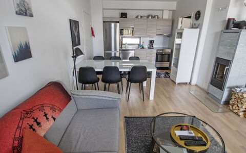 Ylälänsi 3 As 9: Møbel, Stol, Udendørs Møbler, Bord, Træ, Udendørs Bord, Køkken & Spisebord, Skygge, Have, Paraply