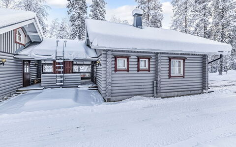 Ylläksen Tunturihonkamaja 5: Møbel, Stol, Udendørs Møbler, Bord, Træ, Udendørs Bord, Køkken & Spisebord, Skygge, Have, Paraply