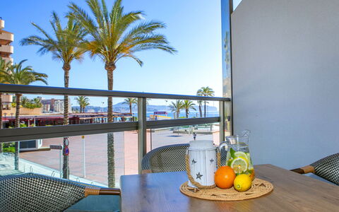 Calpe Calp 478: Blå, Udvej, Hotel, Udendørs Møbler, Eco Hotel, Svømmepøl