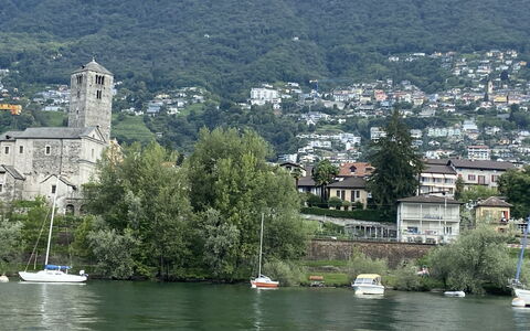 San Quirico: Vand, Bygning, Båd, Vandfartøjer, Sø, Træ, Vandløb, Bank, City, Naturlige Landskab