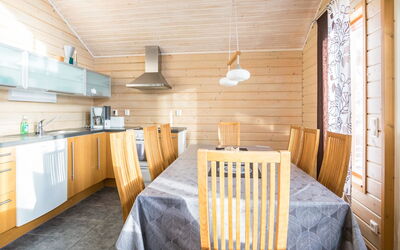 Rinteenkotka Mökki