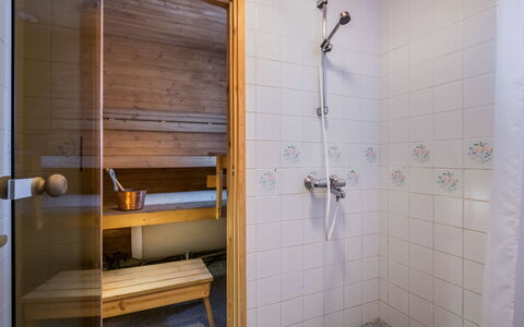 Lehtotuvat e: Møbel, Stol, Udendørs Møbler, Bord, Træ, Udendørs Bord, Køkken & Spisebord, Skygge, Have, Paraply
