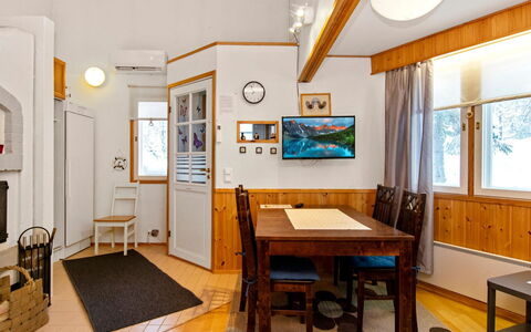 Hallantytär A1 Paritalo: Landdistrikt, Hill Station, Landsby, Bjergkæde, Dal, Bjerglandsby, Alps, Eco Hotel, Altan, Hotel