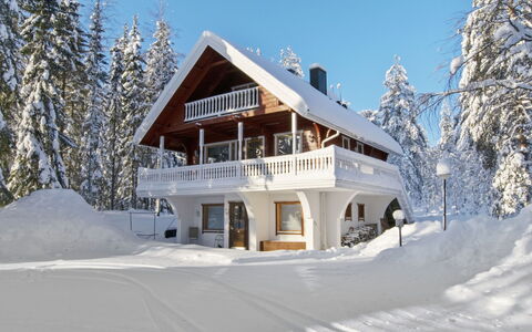 Kulma-Alpit B: Træ, Sommerhus, Bjælkehytte, Skov, Skur, Garden Bygninger, Lærk, Woodland, Bejdse