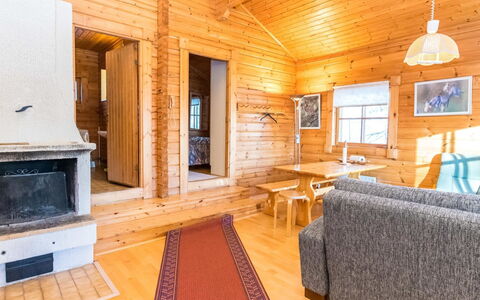 Ukkoloma B Paritalo: Landdistrikt, Hill Station, Landsby, Bjergkæde, Dal, Bjerglandsby, Alps, Eco Hotel, Altan, Hotel