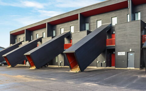 Skivillas 61 Ukkohalla (B1): Træ, Hus, Sne, Sommerhus, Hjem, Vinter, Tag, Fryser, Sidespor, Hældning