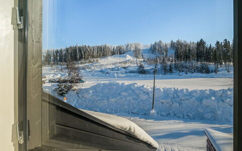 Skivillas 61 Ukkohalla (B1): Træ, Hus, Sne, Sommerhus, Hjem, Vinter, Tag, Fryser, Sidespor, Hældning