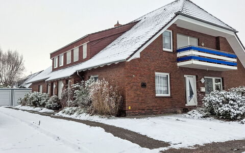 Knurrhahn: Sne, Bygning, Vinter, Vindue, Tag, Hus, Hjem, Boligområde, Sommerhus, Fryser