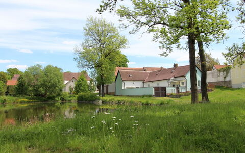 Plavsko: Himmel, Plante, Sky, Vindue, Bygning, Naturlige Landskab, Naturligt Miljø, Træ, Land Lot, Hus