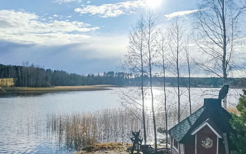 Kivirinne: Møbel, Stol, Udendørs Møbler, Bord, Træ, Udendørs Bord, Køkken & Spisebord, Skygge, Have, Paraply