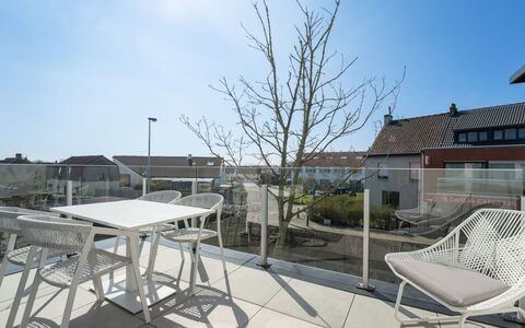Bredene 482: Stol, Udendørs Møbler, Lejlighed, Altan, Dagslys, Køkken & Spisebord, Udendørs Bord, Aluminium, Gårdhave, Stueplante