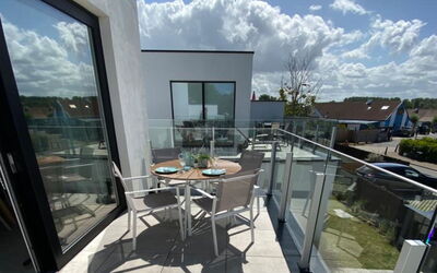 Bredene 482 - Brugge, Flemish, Belgien - Green with Parking 482.3
