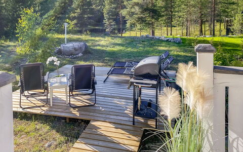 Villa Adalmina: Møbel, Udendørs Møbler, Stol, Have, Udendørs Bord, Backyard, Dæk, Skygge, Hårdttræ, Landscaping