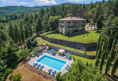 Ville Rosadi Weddings: Ejendom, Hill Station, Estate, Naturlige Landskab, Hus, Ejendom, Bygning, Mansion, Træ, Bjerg